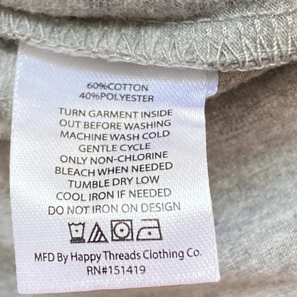 Preloved Baby Boy's Batman Outfit - Perfect for Little Superheroes, 0-6 Months - Picture 12 of 13